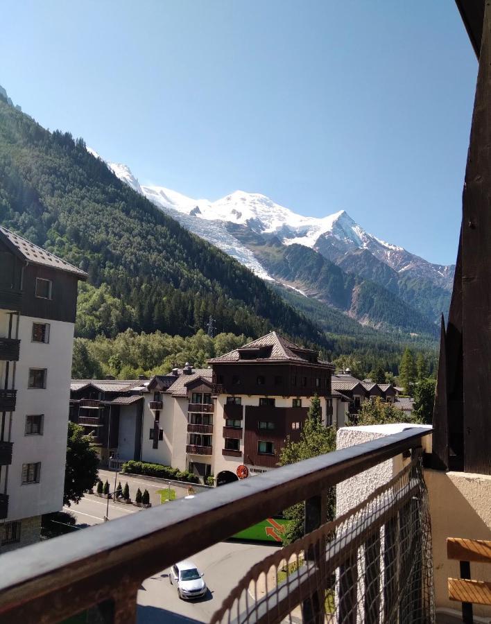 Appartamento Cocon Douillet Au Pied De L'Aiguille Du Midi Chamonix Esterno foto
